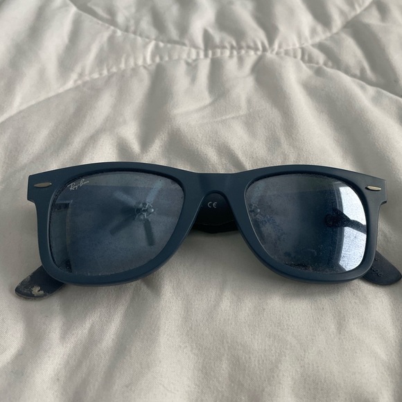 Authentic Ray-Ban sunglasses - Picture 1 of 6